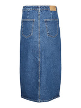 Load image into Gallery viewer, VMVERI Skirt - Medium Blue Denim
