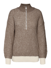 Load image into Gallery viewer, VMCHIARA Pullover - Brown Lentil

