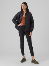 Load image into Gallery viewer, VMHAYLEOLIVIA Jacket - Black
