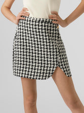 Load image into Gallery viewer, VMPAIGE Skirt - Black
