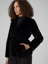 Load image into Gallery viewer, VMSONJAHOLLY Jacket - Black
