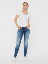 Load image into Gallery viewer, VMLUX Jeans - Medium Blue Denim
