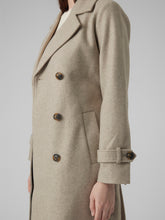 Load image into Gallery viewer, VMFORTUNEVEGA Coat - Silver Mink

