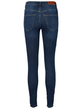 Load image into Gallery viewer, VMSOPHIA Jeans - Medium Blue Denim
