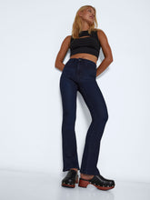 Load image into Gallery viewer, NMSALLIE Jeans - Dark Blue Denim
