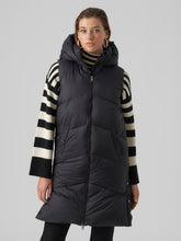 Load image into Gallery viewer, VMUPPSALA Outerwear - Black
