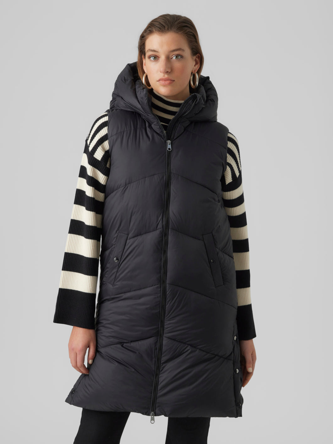 VMUPPSALA Outerwear - Black