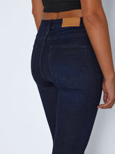 Load image into Gallery viewer, NMSALLIE Jeans - Dark Blue Denim
