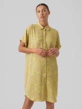 Load image into Gallery viewer, VMFRIDA Dress - Limeade
