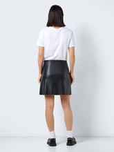 Load image into Gallery viewer, NMCLARA Skirt - Black
