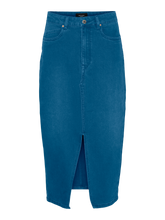 Load image into Gallery viewer, VMVERI Skirt - Dark Blue Denim
