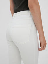 Load image into Gallery viewer, VMSOPHIA Jeans - Bright White
