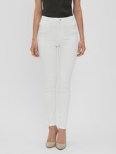 Load image into Gallery viewer, VMSOPHIA Jeans - Bright White
