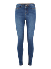 Load image into Gallery viewer, NMCALLIE Jeans - Medium Blue Denim
