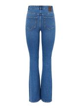 Load image into Gallery viewer, PCPEGGY Jeans - Medium Blue Denim
