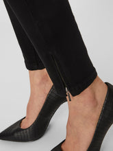 Load image into Gallery viewer, VMTILDE Pants - Black Denim
